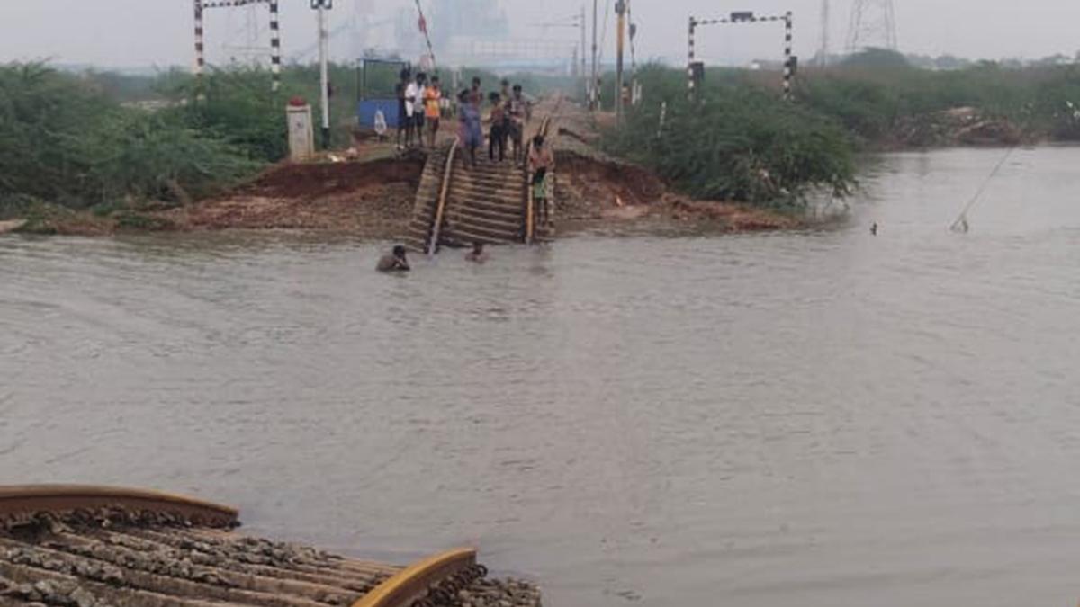 Restoration of railway track in TirunelveliTiruchendur section to take